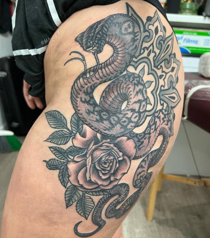 Blackwork tattoo by Tiki (Christian Ramos) at Ohana Tattoo Waikiki, Hawaii — work #01