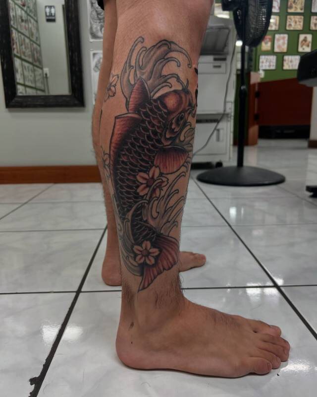 Blackwork tattoo by Tiki (Christian Ramos) at Ohana Tattoo Waikiki, Hawaii — work #05